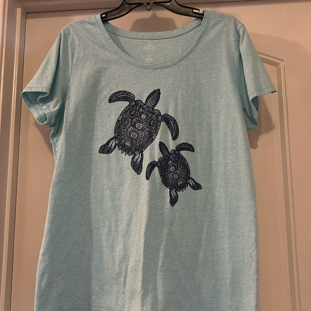 Women’s T-shirt